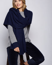 Womans Cashmere Travel Wrap in Navy