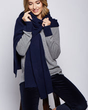 Womans Cashmere Travel Wrap in Navy