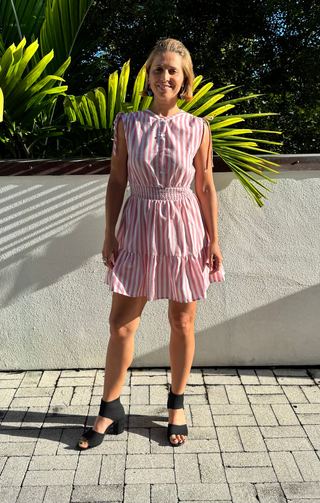 From Victorias Closet: Sleeveless Knee Length Peach and White Striped Ladies Dress in Size Small From Victorias Closet: Sleeveless Knee Length Peach and White Striped Ladies Dress in Size Small